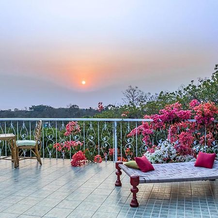 Saffronstays Sunglade, Kashid - Ocean-View Villa Near Kashid Beach Nāndgaon Exterior foto
